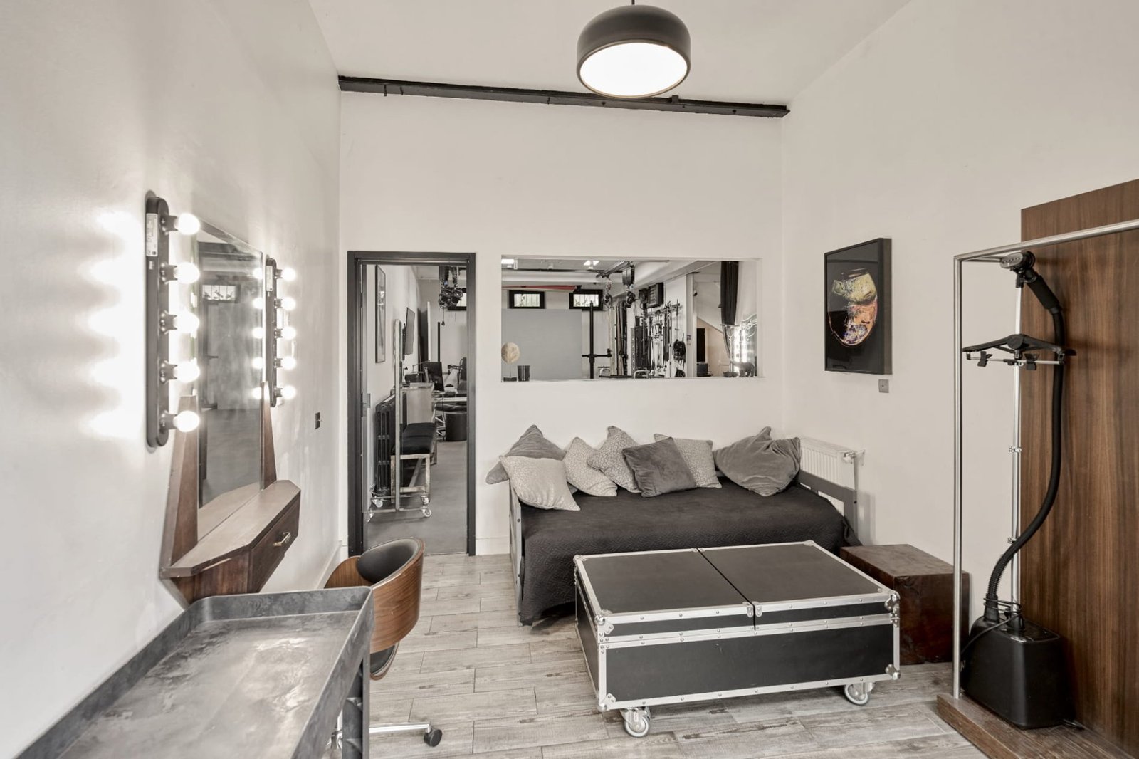Studio 1bis